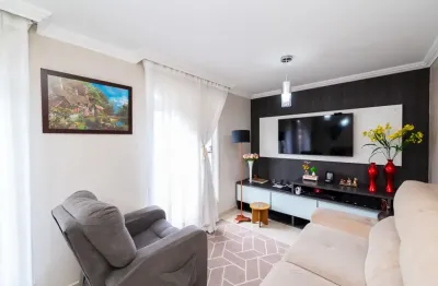 Casa térrea em condomínio com 2 quartos em ótima localização