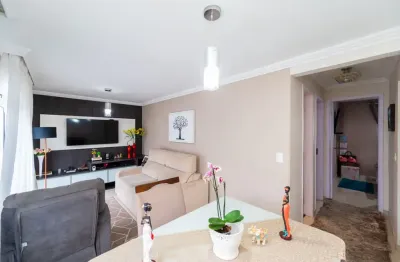 Casa térrea em condomínio com 2 quartos em ótima localização