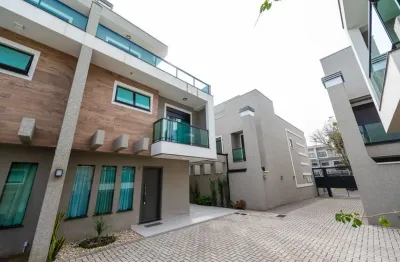 Sobrado triplex com terraço em condomínio finamente decorado no jardim das américas