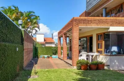 Casa com 3 quartos à venda na rua de souza júnior, 74, medianeira, porto alegre, 276 m2 por r$ 2.000.000