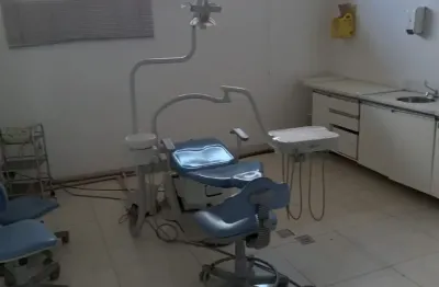 Ponto comercial com 3 salas para alugar na Rua Bélgica, 68, Glória, Contagem