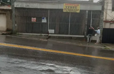 Loja localizada no salgado filho, frente rua campo formoso, 90m2
