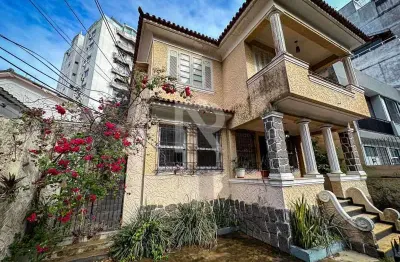 Casa com 8 quartos à venda na rua antônio parreiras, boa viagem, niterói, 360 m2 por r$ 1.500.000