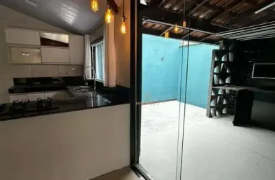 Oportunidade casa 2 quartos em condomínio fechado na praia da baleia