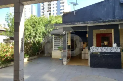 Casa para vender com 6 quartos 3 suítes no bairro centro em aracaju