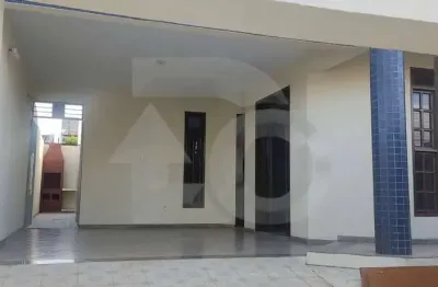 Casa para vender com 5 quartos 3 suítes no bairro farolândia em aracaju