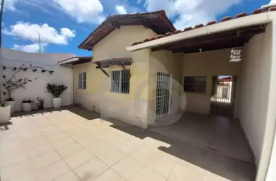 Casa para vender com 2 quartos 1 suíte no bairro aruana em aracaju