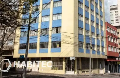 Apartamento com 3 quartos para alugar na Alameda Cabral, 246, Centro, Curitiba
