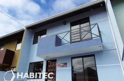 Casa com 3 quartos para alugar na Rua Egydio Pilotto, 27, Uberaba, Curitiba