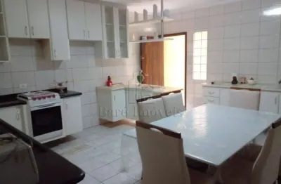 Casa com 3 quartos à venda na Rua José do Patrocínio, Vila América, Santo André