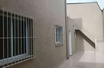 Sobrado com 3 quartos, 2 suítes e 4 vagas na vila homero thon, santo andré