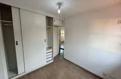 Venda de casa modelo carolina com 2 quartos sendo 1 planejado, cozinha planejada e quintal com churrasqueira no condomínio villa flora em sumaré/sp