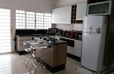 Casa à venda em sumaré, jardim residencial ravagnani, com 3 quartos, com 210 m²