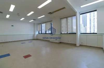 Sala comercial à venda na Rua Ministro Gabriel de Rezende Passos, 556, Moema, São Paulo