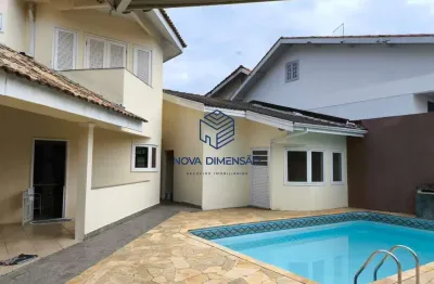 Excelente casa de 350 m2 com 4 quartos e 4 suítes em jacareí