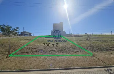 Terreno em aclive com ótima localização no condomínio terras alpha são josé dos campos.