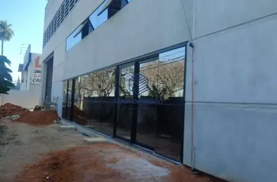Aproveite uma oportunidade única: galpão comercial novo, localizado no bairro vila galvão, caçapava (sp).