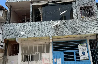 Kitnet / Stúdio para alugar na Rua Nossa Senhora da Conceição, 21, Itapuã, Salvador