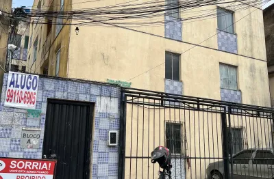 Apartamento de três quartos em itapuã, oportunidade!!