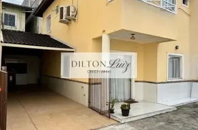 Casa em condomínio fechado com 3 quartos à venda na rua marília tereza dos santos, 199, ipitanga, lauro de freitas, 95 m2 por r$ 510.000
