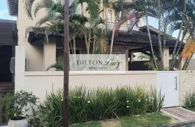 Casa em condomínio fechado com 4 quartos à venda na rua joão marques oliveira, 230, buraquinho, lauro de freitas, 149 m2 por r$ 1.050.000