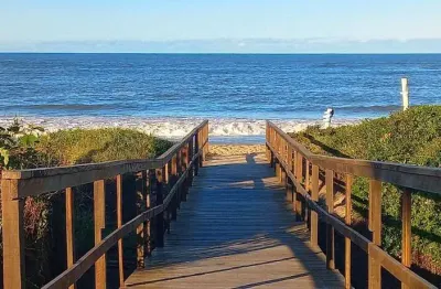 Casa para venda em balneário piçarras, itacolomi, 3 dormitórios, 1 suíte, 3 banheiros, 3 vagas