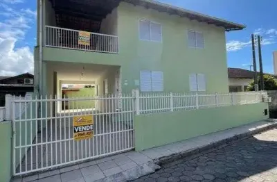 Casa para venda em balneário piçarras, centro, 6 dormitórios, 2 suítes, 4 banheiros, 4 vagas