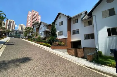 Sobrado com 4 suítes no condomínio home colonial granville ii