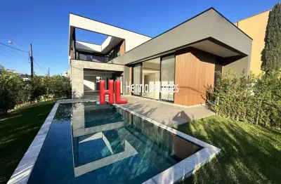 Casa em condomínio fechado com 33 quartos à venda na Rua Ivo José Rebello, 610, Santa Regina, Camboriú