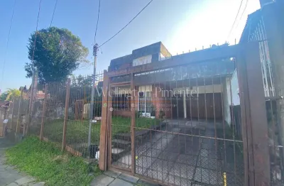 Casa de 3 quartos, 195m² no bairro vila assunção, em porto alegre