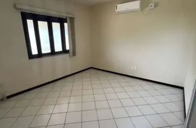 Casa à venda no condomínio jardim do atlântico , buraquinho , lauro de freitas, ba