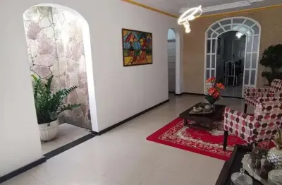Casa com 5 quartos à venda na Avenida Farmacêutica Cezartina Régis, 144, Jabotiana, Aracaju
