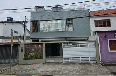 Casa comercial para alugar na Rua Gregório Júnior, 345, Zumbi, Recife