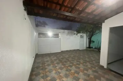 Casa com 2 quartos à venda na Rua Vinte e Cinco, 394, Santa Maria, Aracaju
