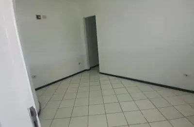 Casa com 3 quartos para alugar na Rua Senegal, 592, Pau Amarelo, Paulista