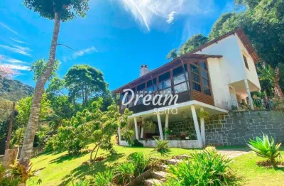 Casa com 3 dormitórios à venda, 300 m² por r$ 1.800.000,00 - albuquerque - teresópolis/rj