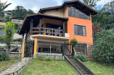 Casa com 3 dormitórios à venda, 212 m² por r$ 990.000,00 - parque do imbui - teresópolis/rj