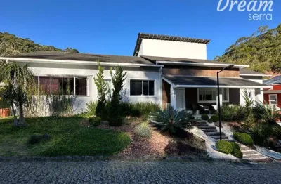 Casa com 3 dormitórios à venda, 266 m² por r$ 2.300.000,00 - panorama - teresópolis/rj