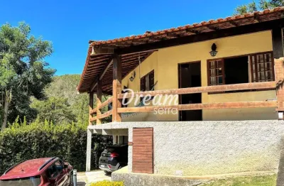 Casa com 3 dormitórios à venda, 265 m² por r$ 795.000,00 - vargem grande - teresópolis/rj
