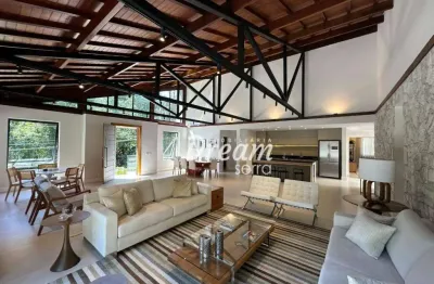 Casa com 4 dormitórios à venda, 497 m² por r$ 4.490.000,00 - comary - teresópolis/rj