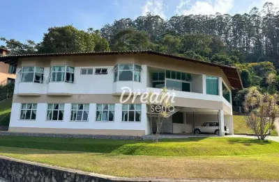 Casa com 5 dormitórios à venda, 384 m² por r$ 4.000.000,00 - itaipava - petrópolis/rj