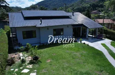 Casa com 3 dormitórios à venda, 122 m² por r$ 890.000,00 - albuquerque - teresópolis/rj