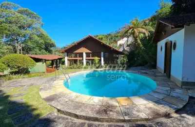 Casa com 5 dormitórios à venda, 300 m² por R$ 850.000,00 - Cascata dos Amores - Teresópolis/RJ