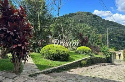 Casa com 3 dormitórios à venda, 232 m² por r$ 850.000,00 - cascata dos amores - teresópolis/rj