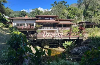 Casa com 3 dormitórios à venda, 300 m² por r$ 1.500.000,00 - parque do ingá - teresópolis/rj