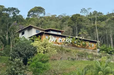 Casa com 3 dormitórios à venda, 220 m² por r$ 849.000,00 - canoas - teresópolis/rj