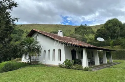 Casa com 3 dormitórios à venda, 241 m² por r$ 885.000,00 - jardim salaco - teresópolis/rj