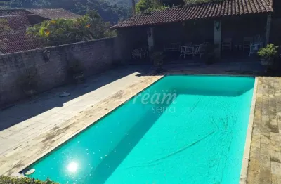 Casa com 5 dormitórios à venda, 306 m² por r$ 850.000,00 - albuquerque - teresópolis/rj