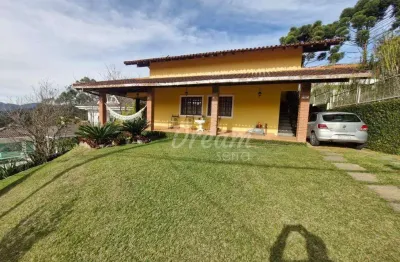 Casa com 4 dormitórios à venda, 196 m² por r$ 1.100.000,00 - quebra frascos - teresópolis/rj
