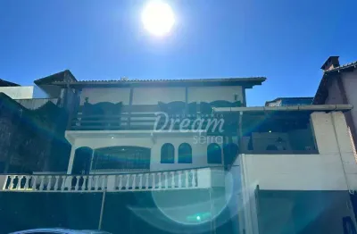 Casa com 4 dormitórios à venda, 148 m² por R$ 850.000,00 - Alto - Teresópolis/RJ